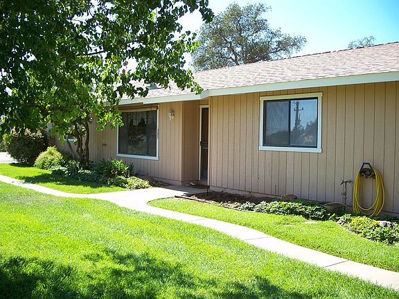 15 minutes away from Clovis