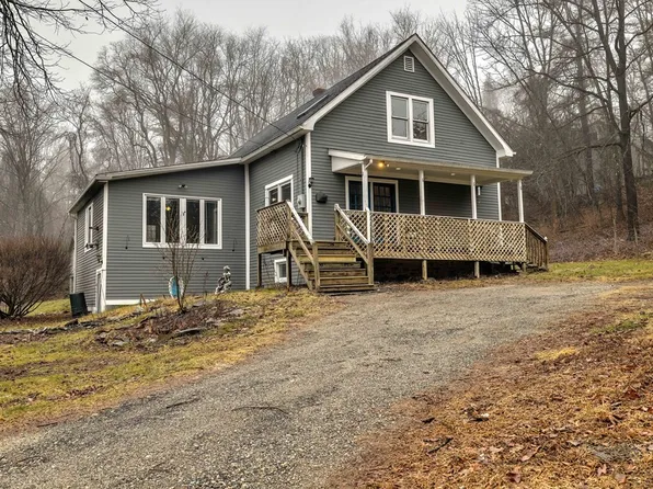 60 Oak St, Southbridge, MA 01550