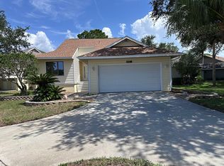 1035 S Pointe Alexis Dr, Tarpon Springs, FL 34689