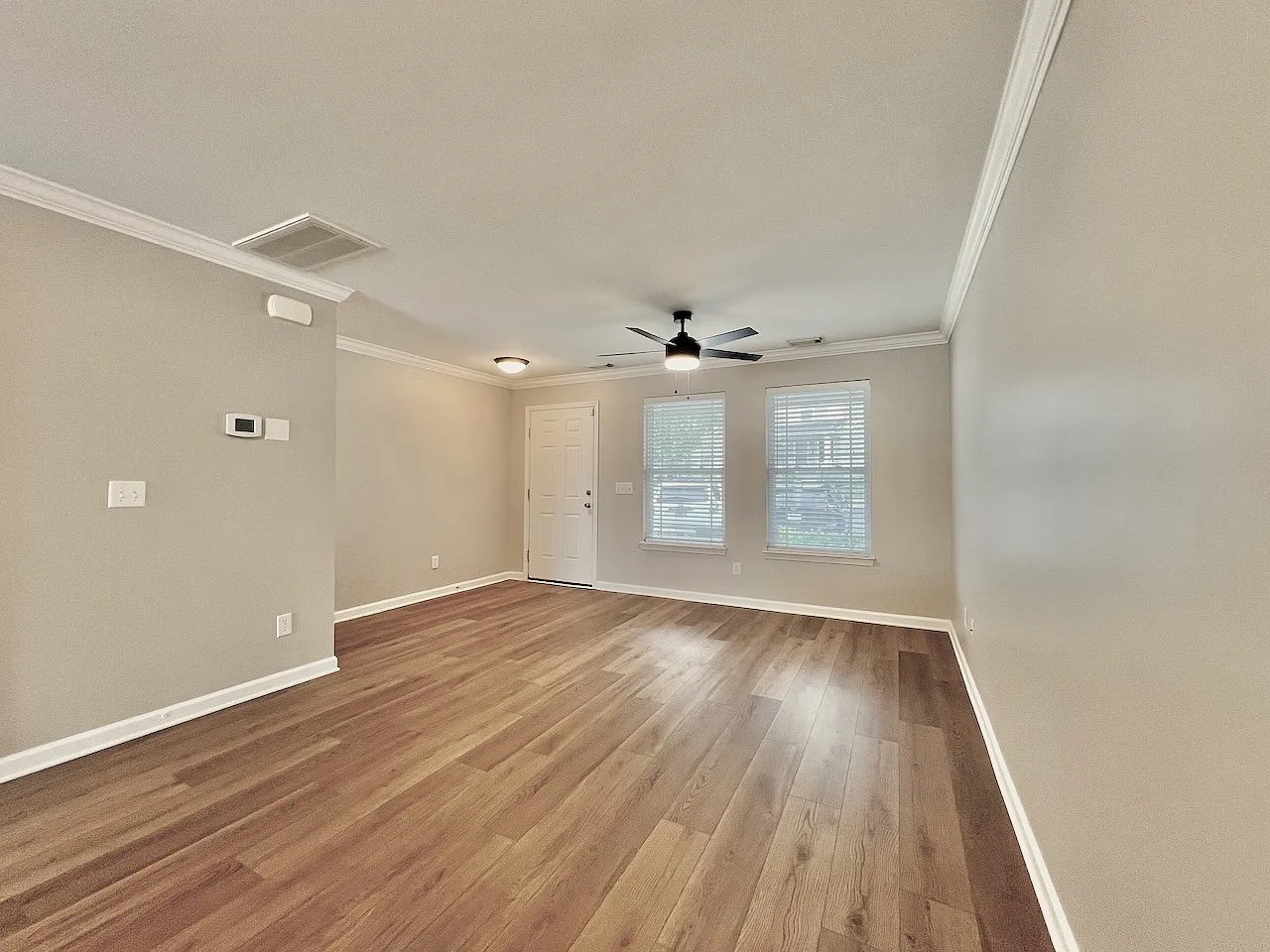 2 bed, 2.5 bath, 1248 sqft, $1,650 — Photo 4
