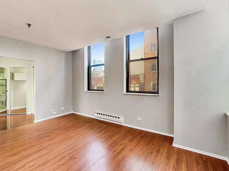740 S Federal St #810 — Photo 13