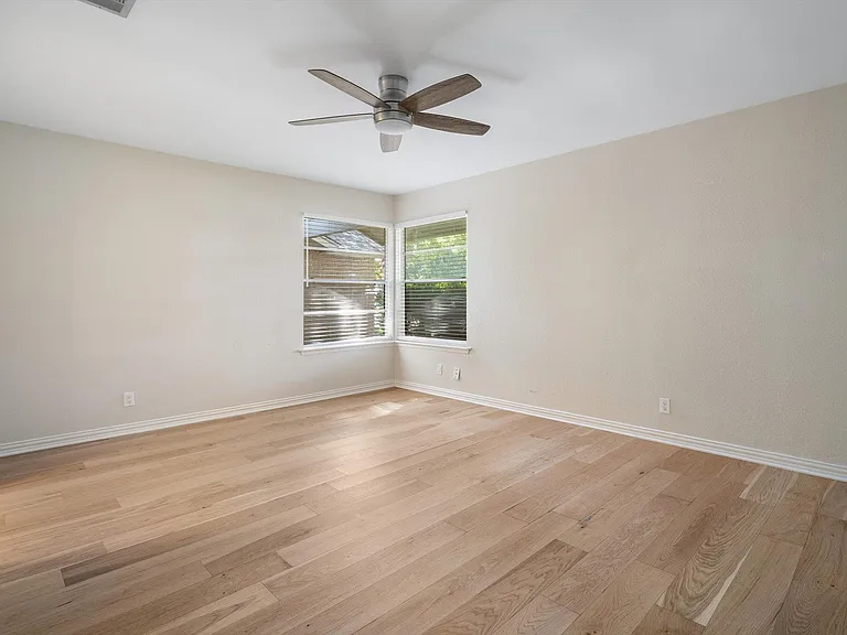 10102 Missel Thrush Dr — Photo 17