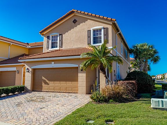 2nd image of 323 Versailles Ln