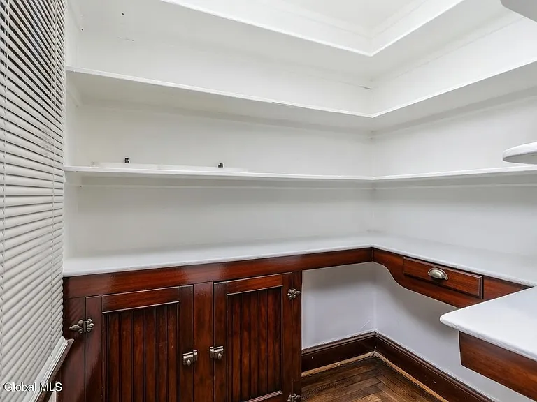 320 Saratoga St #1 — Photo 19