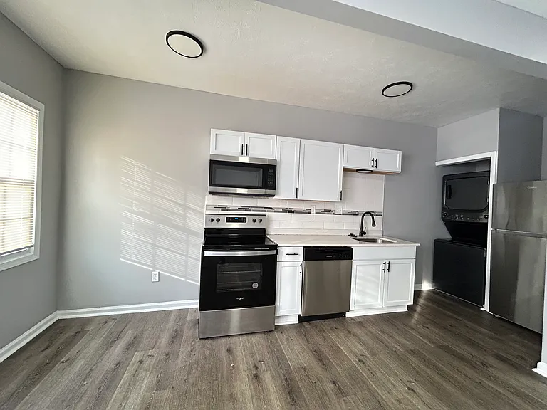 Irvington Living — Photo 6