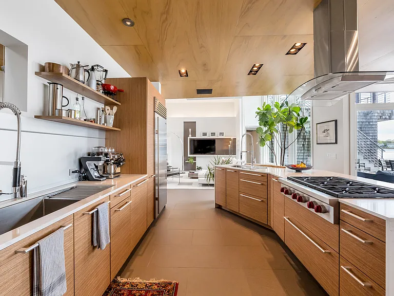 54 Bay View Dr E — Photo 18
