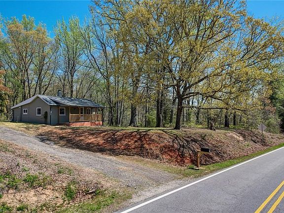 2nd image of 3146 Law Rd