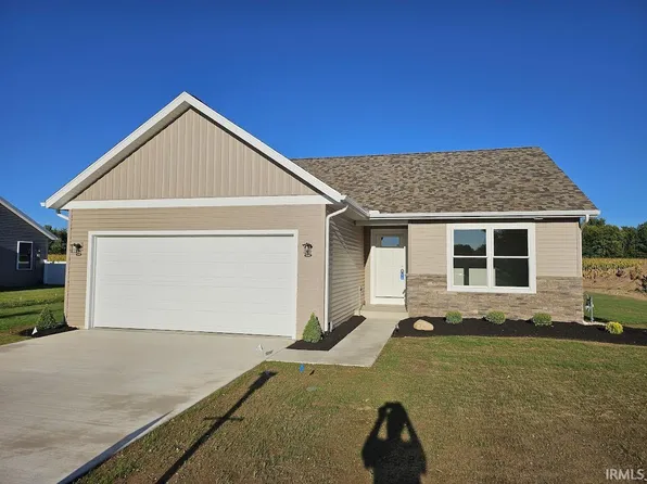 440 N Eastfield Cir, Milford, IN 46542