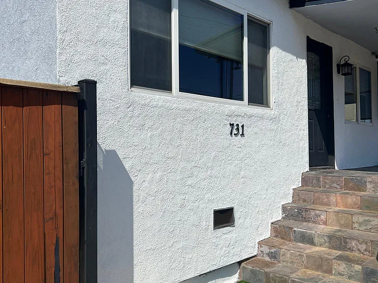 731 Coronel St — Photo 2