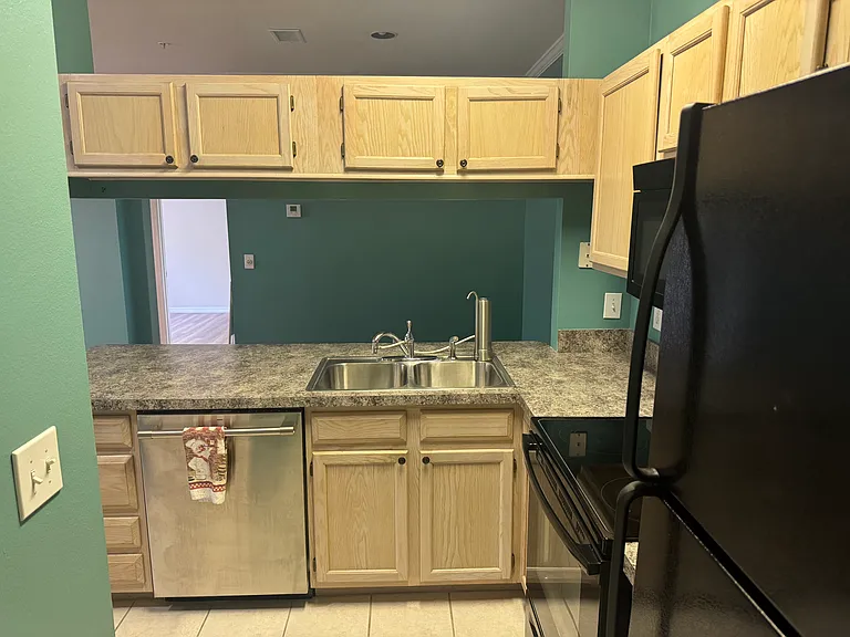 230 Colima Ct #924 — Photo 15
