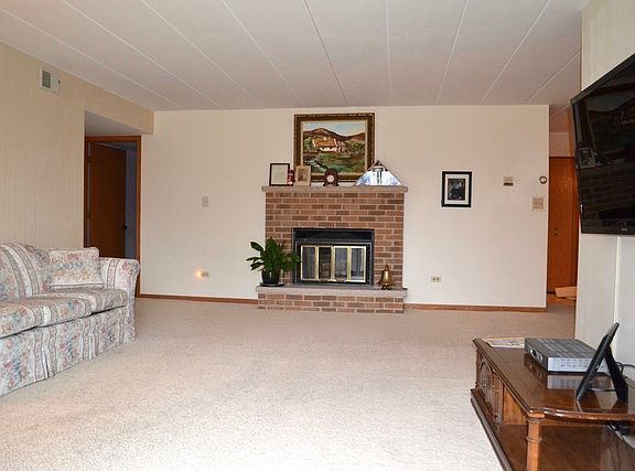 2nd image of 11006 S Theresa Cir APT 2D