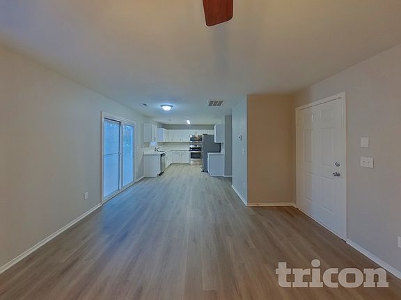 3rd image of 4312 Larkhaven Village Dr