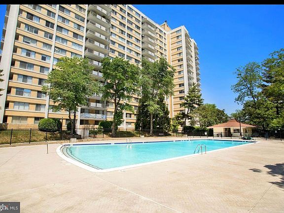 5th image of 301 N Beauregard St APT 1610