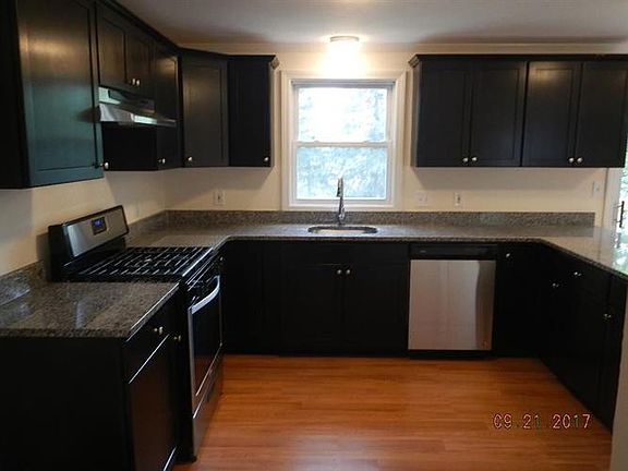 5th image of 9 Woodland Ct