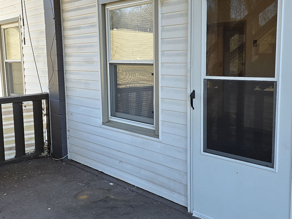 1st image of 26 Barn Ln #B
