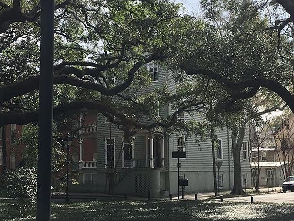 4th image of 123 W Charlton St