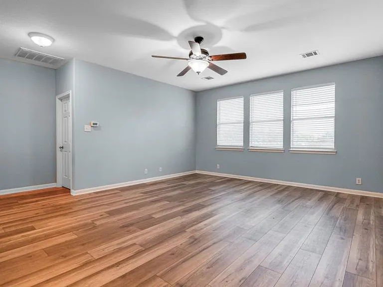 9116 Pedernales Rio — Photo 26