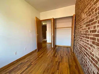 Rented by Best Apartments North Inc