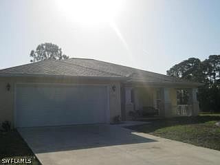 1st image of 923 Hillcrest Ave