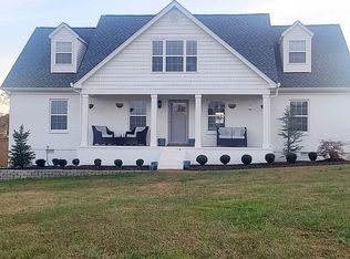 1851 Sawgrass Ln, Chapel Hill, TN 37034