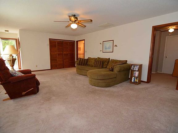 3rd image of 1766 Dalehaven Dr