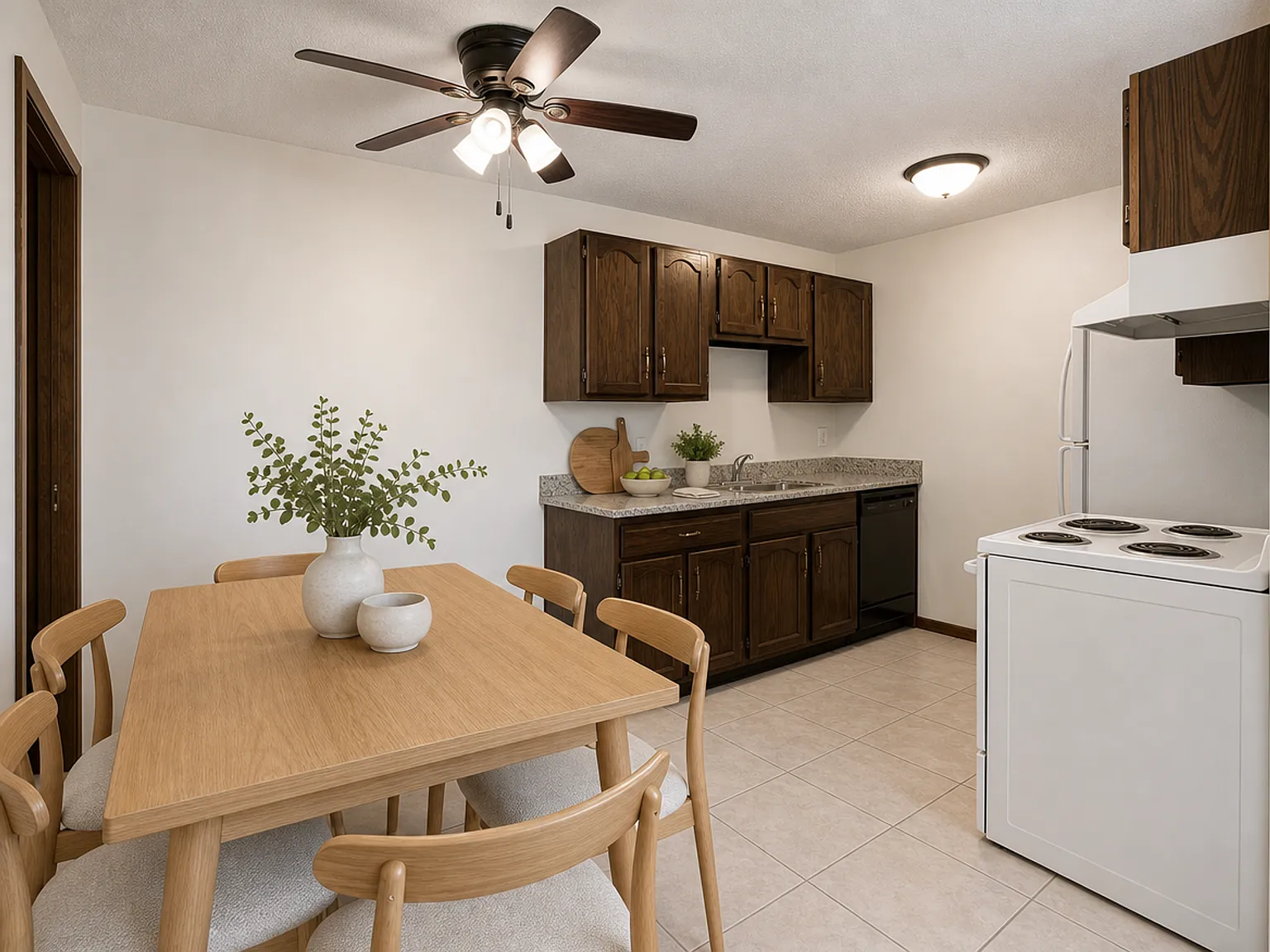 615 Bean St. — Photo 3