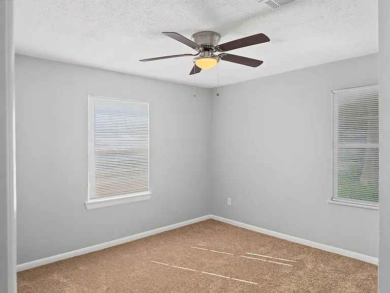 5427 Willow Glen Dr — Photo 15