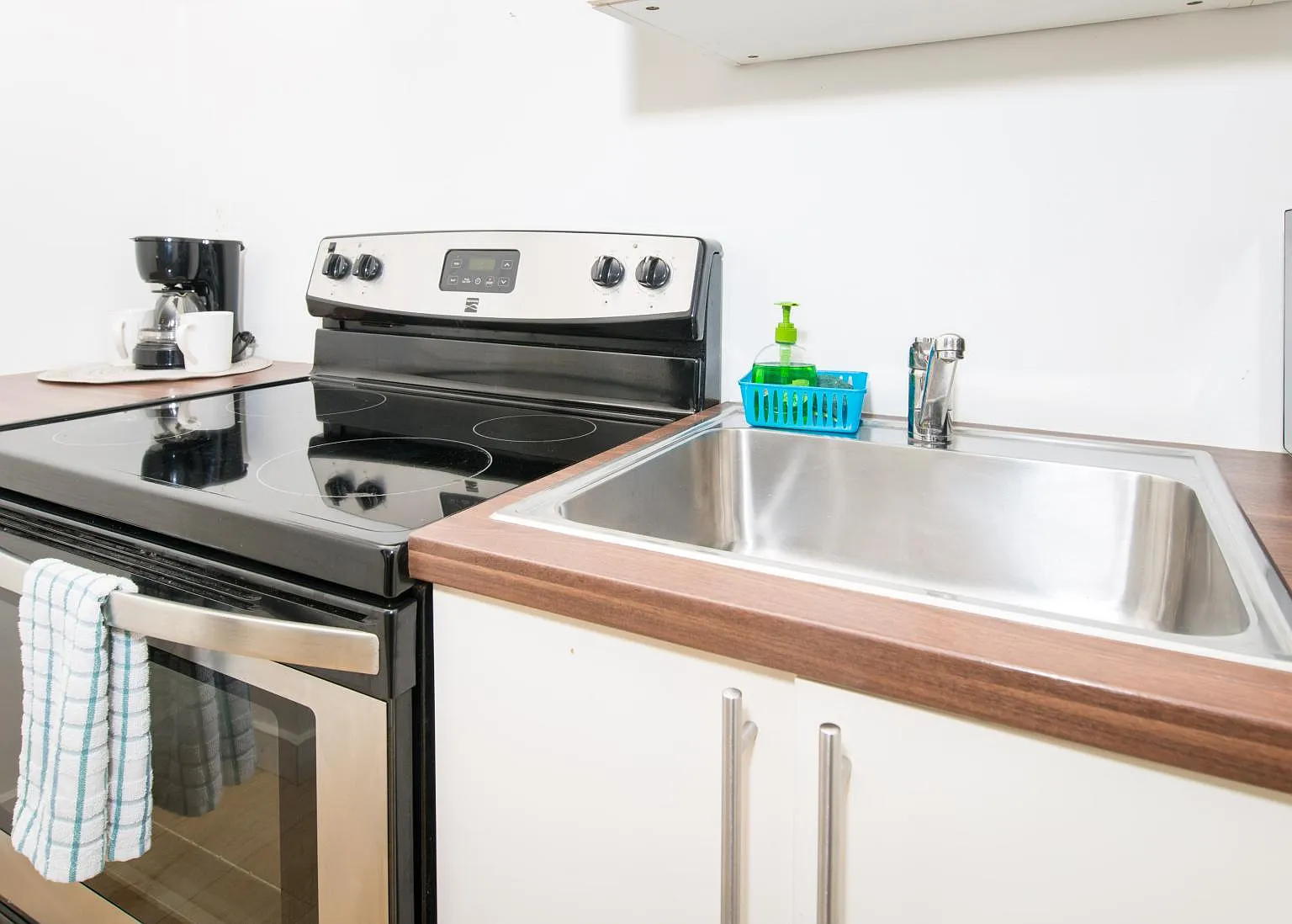 1 bed, 580 sqft, $2,200 — Photo 2