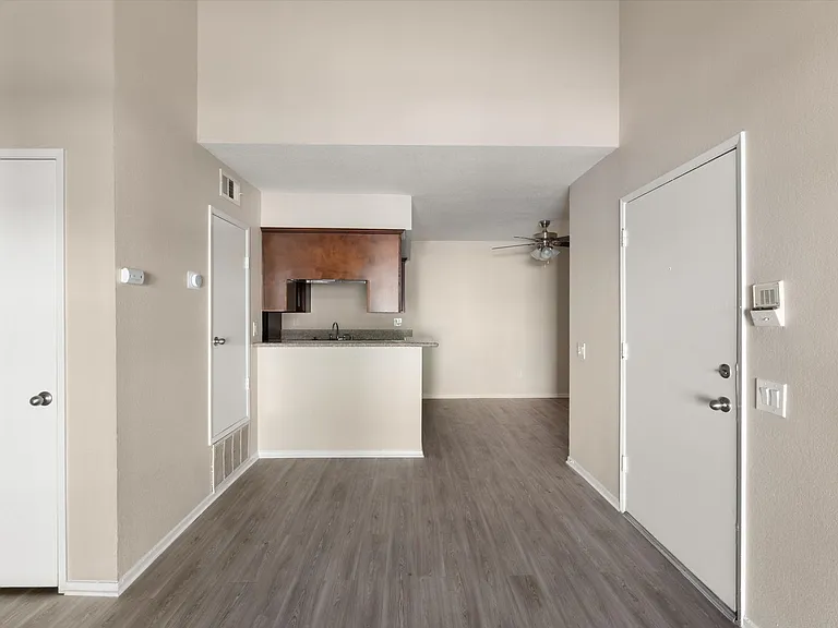 Ironwood Apartments — Photo 101