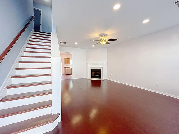 3rd image of 4129 Magnolia Glen Walk