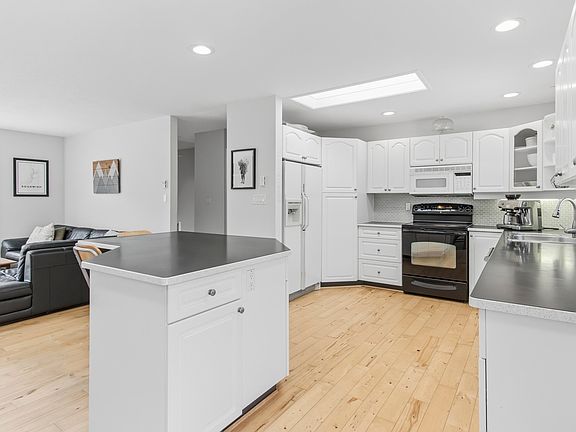 5th image of 41557 Rod Rd