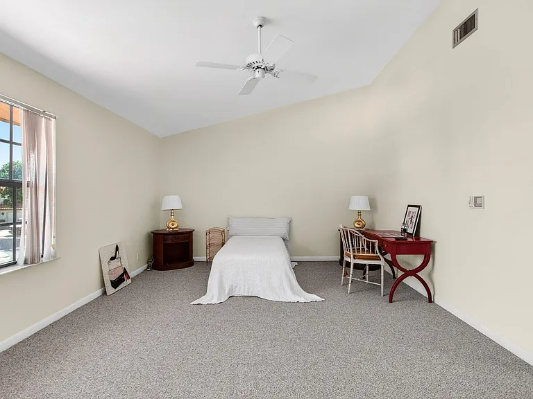 7865 La Mirada Dr — Photo 34