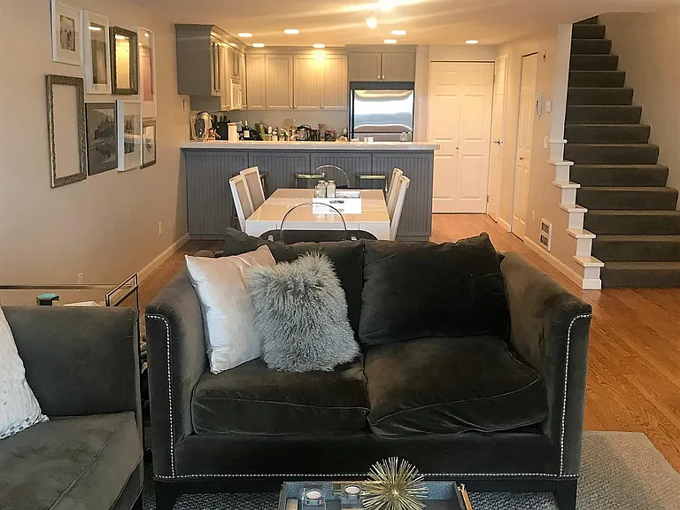 1210 Lakeview Blvd E #102 — Photo 4