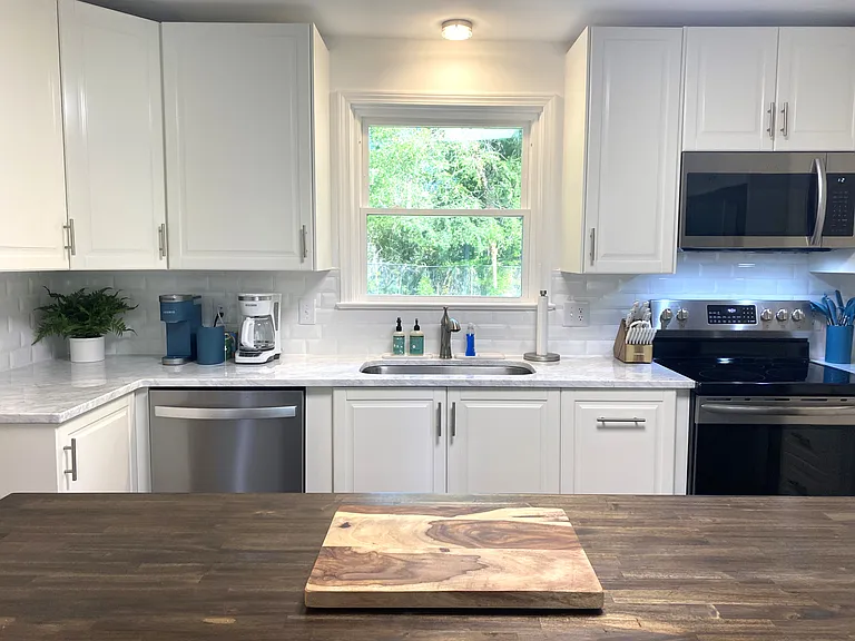 106 Williams St — Photo 11