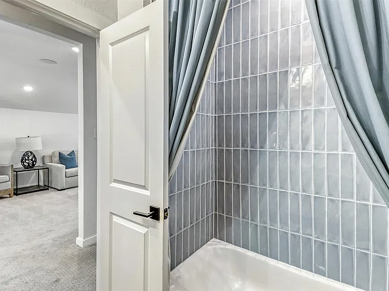29703 Bur Creek Ln — Photo 36