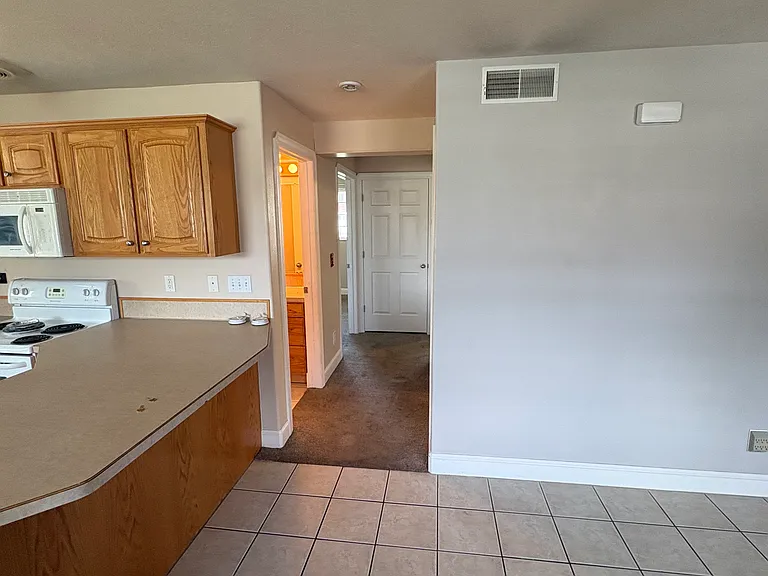 683 Wayne Ave — Photo 5