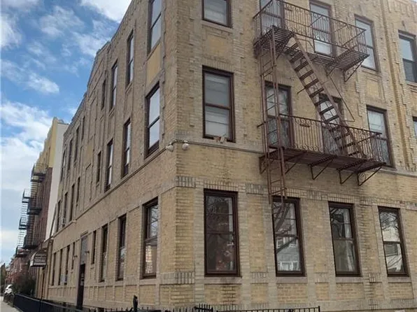7801 18th Ave, Brooklyn, NY 11214
