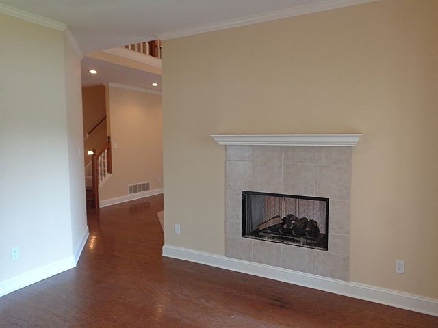2nd image of 1226 S Lake Dr #00