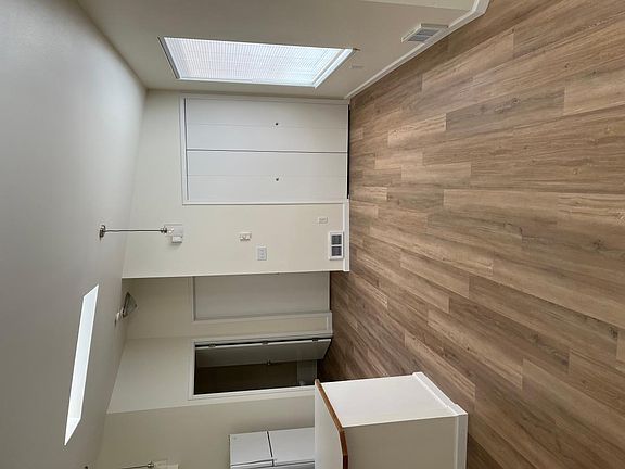 3rd image of 1716 4th St APT 4