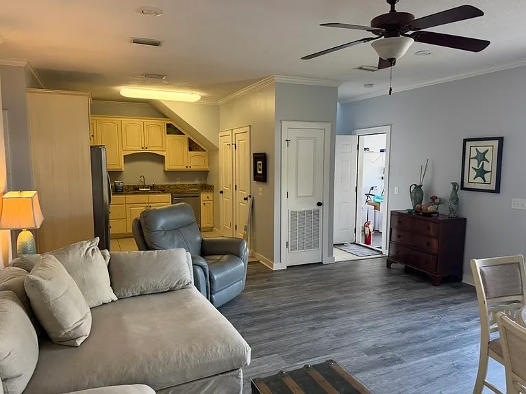 3727 Tiki Dr — Photo 4
