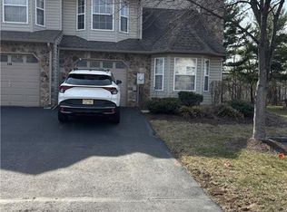 238 Nebula Rd, Piscataway, NJ 08854