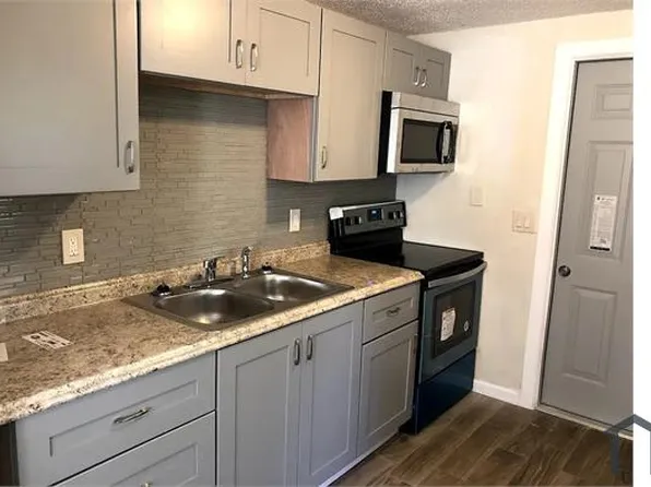 9411 N Mulberry St APT D, Tampa, FL 33612