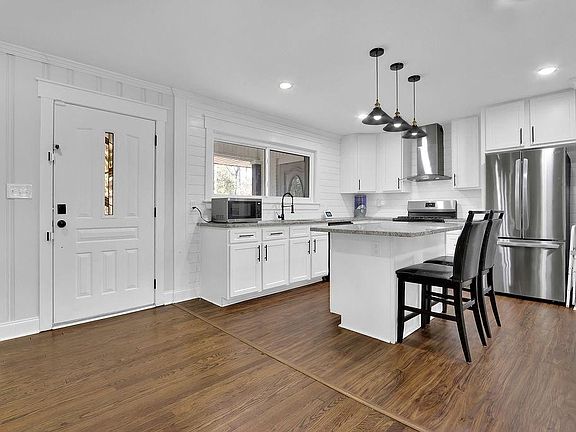 2nd image of 2307 Favor Rd SW