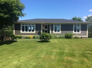 301 Fowlers Rd, Conception Bay South, NL A1W4J1