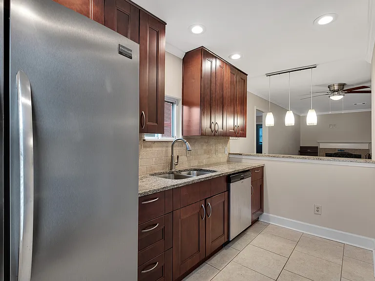 1802 Cumberland Valley Pl SE — Photo 7