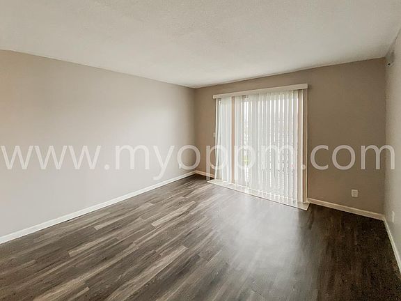 3rd image of 802 N 46th St APT 8