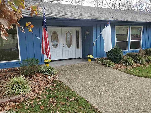 2nd image of 106 Leslie St