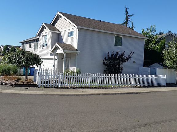 2nd image of 9722 NE 26th Pl