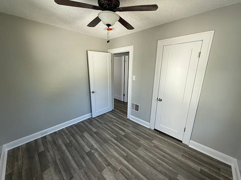 118 W Poinsetta Ave — Photo 16