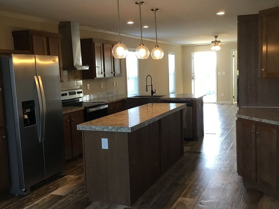 2nd image of 7601 Daffan Ln #560